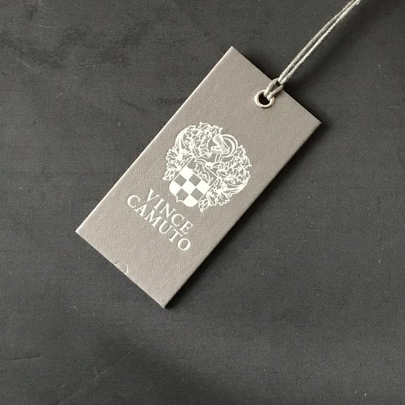 NWT Vince Camuto Bell Sleeve High-Low Blouse Top - Picture 3 of 3